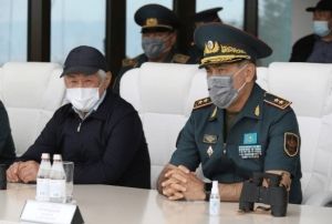 Kazakistan Savunma Bakan Yermekbayev istifa etti