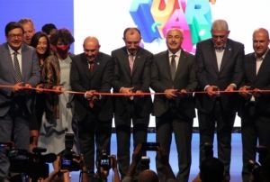zmir Enternasyonal Fuar 90'nc kez kaplarn at