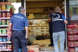 Kuruyemii i yerinde urad silahl saldrda ld