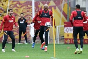 Galatasaray, milli takmlardaki oyuncularndan yoksun alt