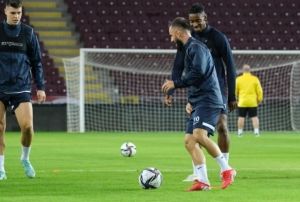 Hatayspor, Beiktaa bileniyor