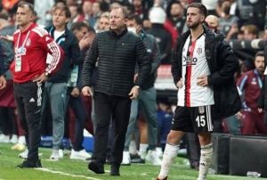 Sergen Yaln: Kelimelerin tkendii yerdeyiz