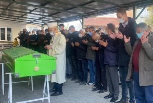 Evlat acsna dayanamayan anne son yolculuuna uurland