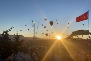 Kapadokyada 11 ayda 360 bin kii balonla utu