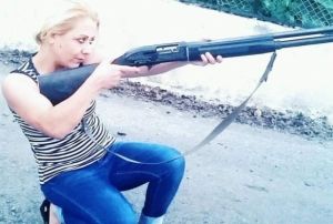 2 ocuk annesine sokak ortasnda kurun yadrd