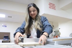 Kadn mobilya ustas, sektrn aranan eleman oldu