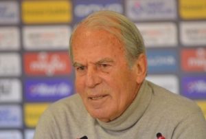 Mustafa Denizli: Bulunduumuz yerden kmak iin mcadele edeceiz