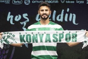 Konyasporda iki imza birden