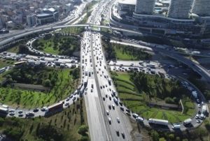 Dnyann en youn trafiine sahip 5. ehri stanbul oldu