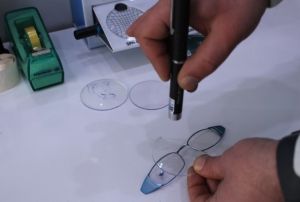 Salk yerine kozmetik amal lens kullanmna dikkat