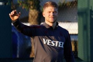 Cornelius, ampiyonluu gol krallyla talandrmak istiyor