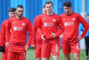 Sivasspor, Adana mann taktiini alt