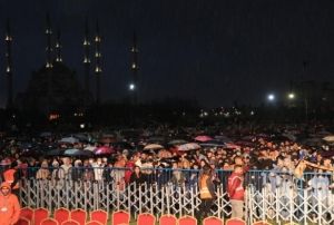 Adanallar yamur bile durduramad