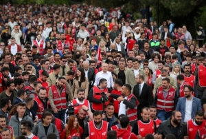 Kılıçdaroğlu gençlerle Anıtkabire yürüdü