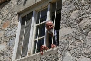 70 yllk hatralarn sular altnda brakacaklar