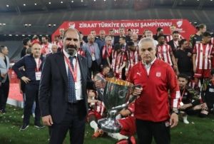 Rza almbay, Greve hazrm mesaj verdi