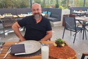 Lahmacun fiyat 20 kilometre ierisinde 15 liradan 400 liraya kyor