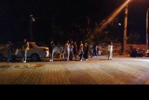 Balkesir'de 4.7 byklndeki deprem vatandalar sokaa dkt