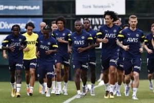 Fenerbahe yeni sezon hazrlklarn srdrd