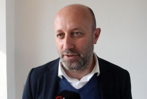 Cenk Ergn: Baar iin a oyuncular takmmza katacaz