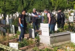 Einin mezar banda l bulundu