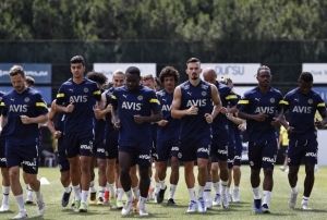 Fenerbahe yeni sezon hazrlklarna devam etti