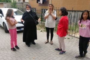 Bahesinden msr alan 3 kz ocuunu tekme ve yumrukla darp etti