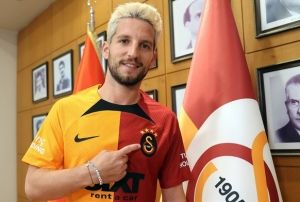 Mertensin numarasn taraftar seecek 