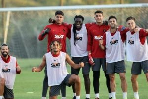 Galatasaray, Adana Demirspor ma hazrlklarn srdrd