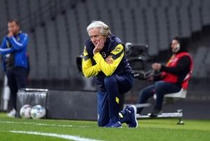 Jorge Jesus:2 stoperden biri sakatlanrsa belki ben oynarm