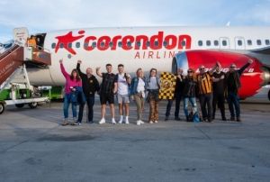 Hull City yzlerce taraftaryla Antalya'ya geldi