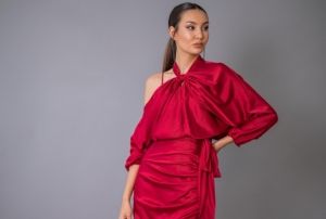 Bu elbiselerin modas gemiyor