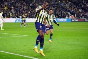 Fenerbahe, Valencia ile kazand