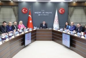Bakan Nebati EYTnin bteye ykn aklad
