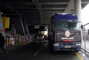 Nef Stadyumunda almalar devam ediyor