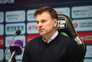 Aleksandar Stanojevic:Gzel bir karlamayd