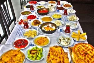 Sahurdan hemen sonra yatmak refl ataklarn tetikleyebilir