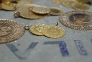 Altn yeni haftaya rekor tazeleyerek girdi