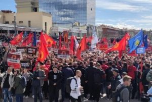 Kosova'da eski Cumhurbakan Thai iin destek gsterisi