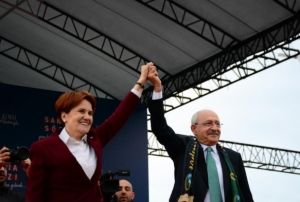 Kldarolu ve Akener Kocaeli'den hitap etti