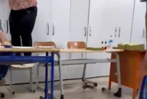 Oy kullanlan okulda fare alarm