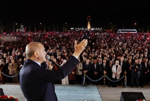 Erdoğan, Beştepede 320 bin vatandaşa hitap etti