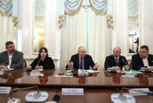 Putin:Ukraynann savunma sanayisi yaknda tamamyla tarihe karacak