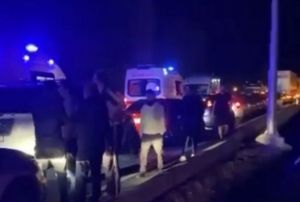 Kayseri'de feci kaza: 3 l, 16 yaral