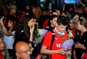 Avrupa ampiyonu Filenin Sultanlar, Trkiyeye dnd