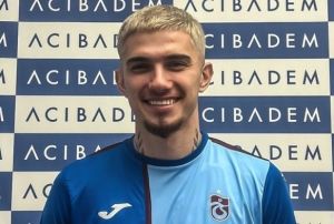 Trabzonspor, eski futbolcusu Berat zdemir'i kiralad