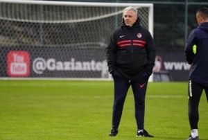 Gaziantep FK, Marius Sumudica ile anlat