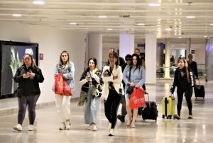 Antalyaya gelen ziyareti says 11 milyonu geti