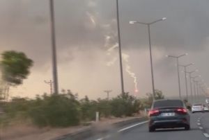 Denizin zerine den iaret fiei 