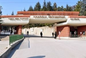 Anadolu niversitesinden intihar aklamas